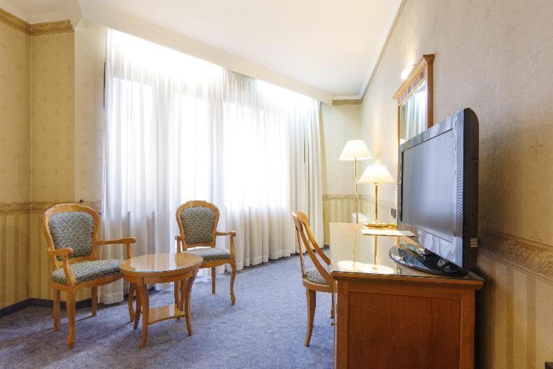 Hotel Downtown - Top Location In The Heart Of Sofia City Quarto foto